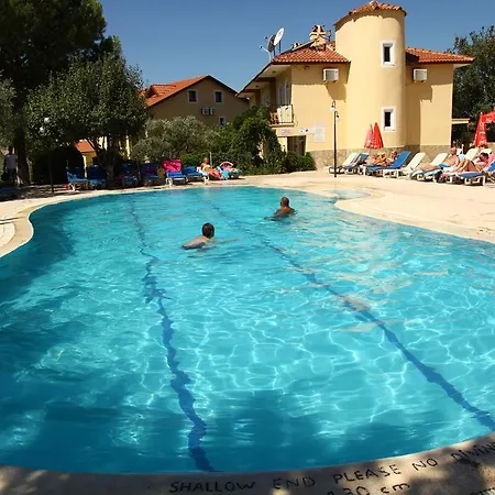 Gokcen Hotell Öludeniz