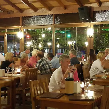 Gokcen Hotell Öludeniz