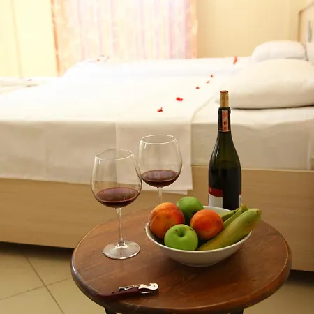 Gokcen 올루데니스